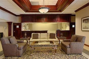 Wynnwood Plaza Hotel Newport News Exterior foto